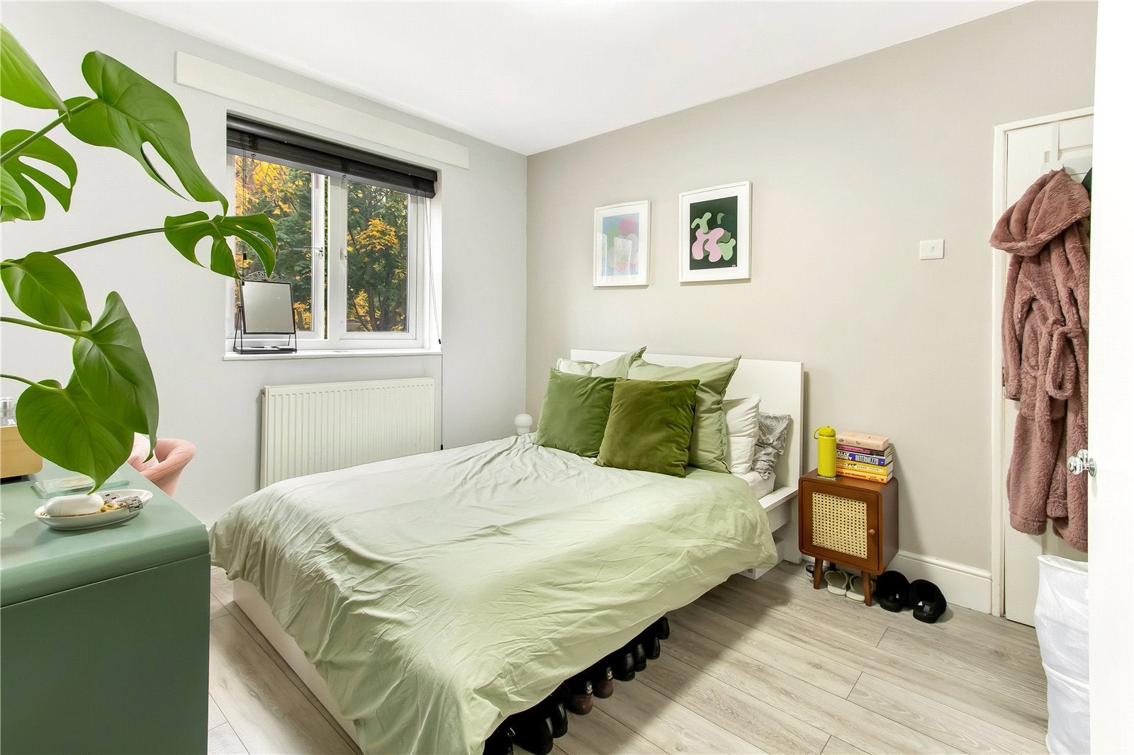 Flat Birchmore Walk in Greater London