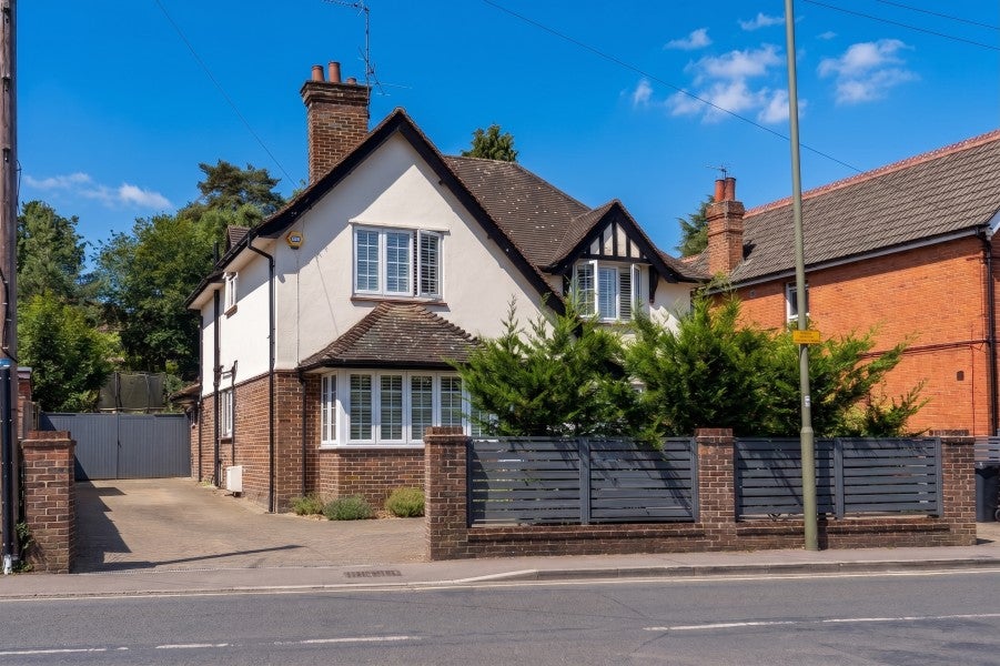 House Connaught Road in Woking