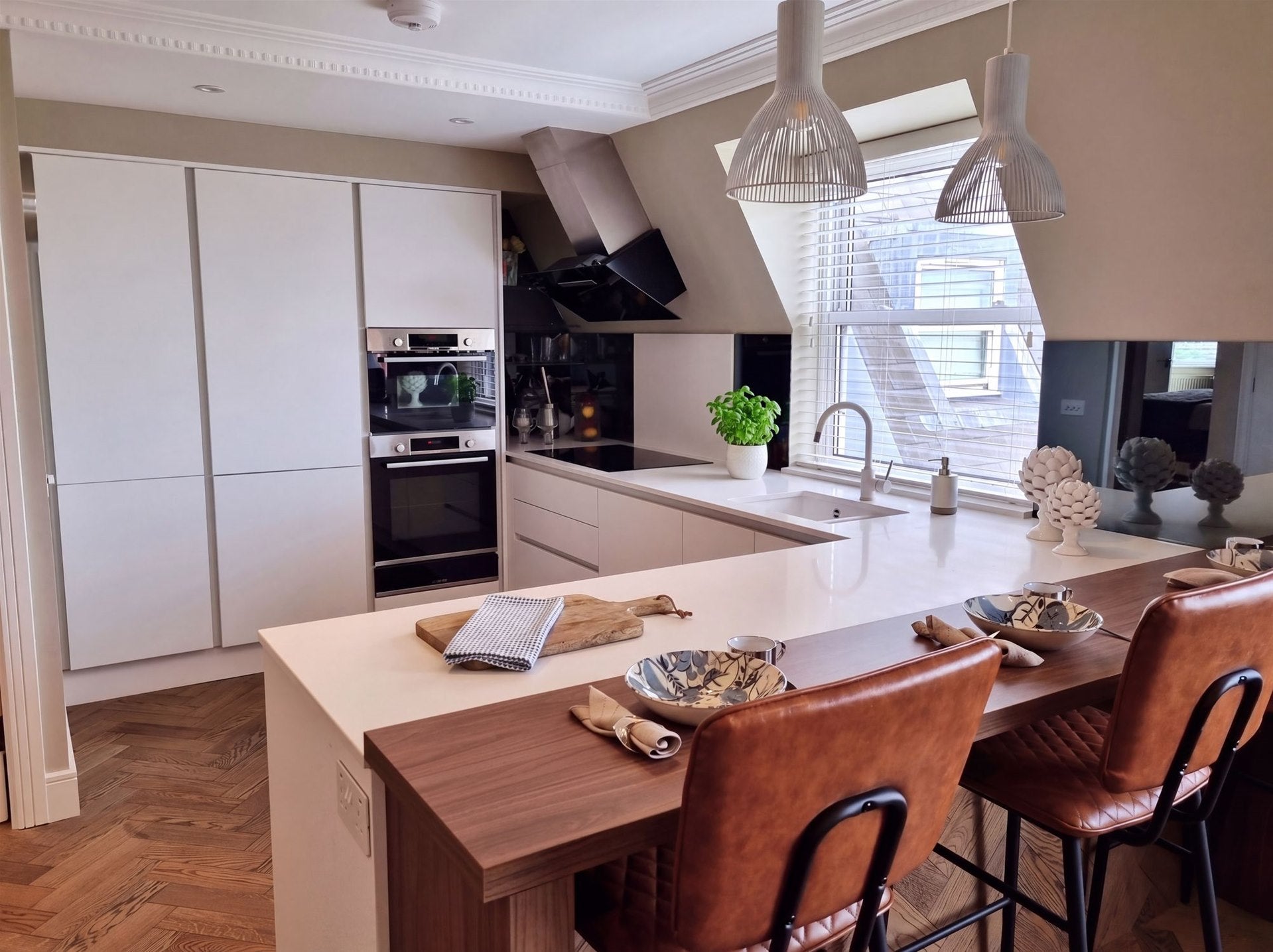 Flat Boydell Court in Greater London