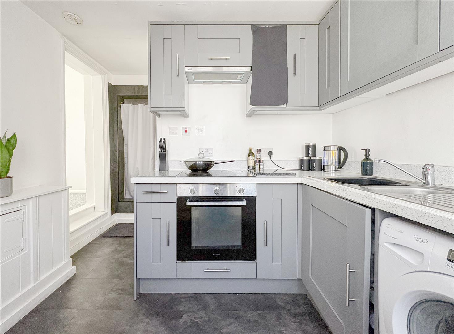 Flat Devonshire Road in St Leonards