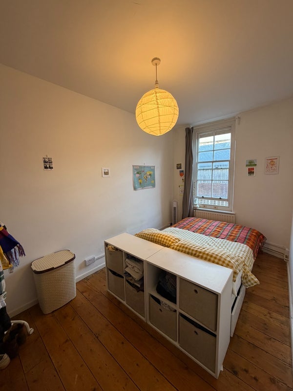Room Swanfield Street in Greater London