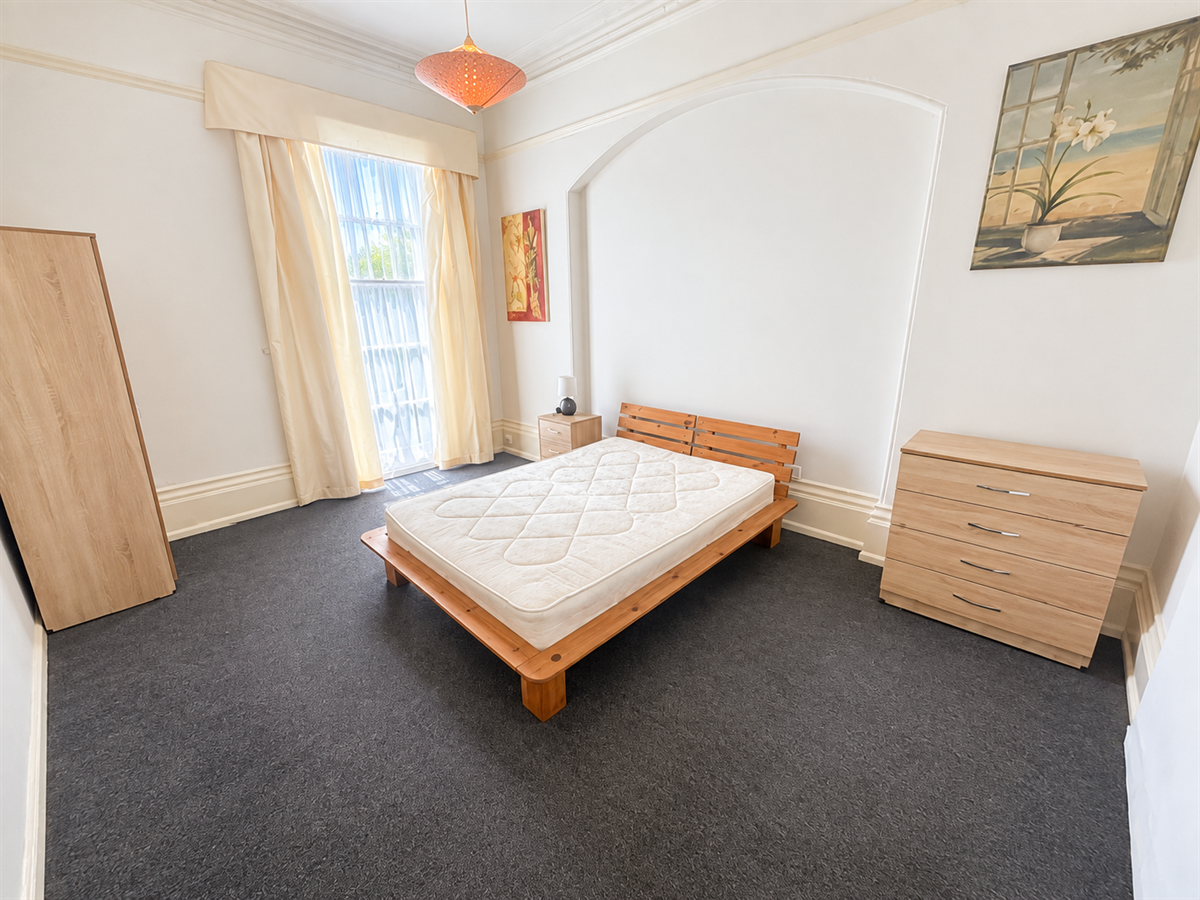 Flat Beaconsfield Street West in Royal Leamington Spa