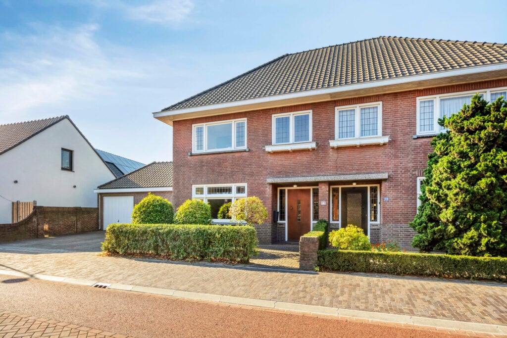 Huis Dorpstraat 77 in Luyksgestel