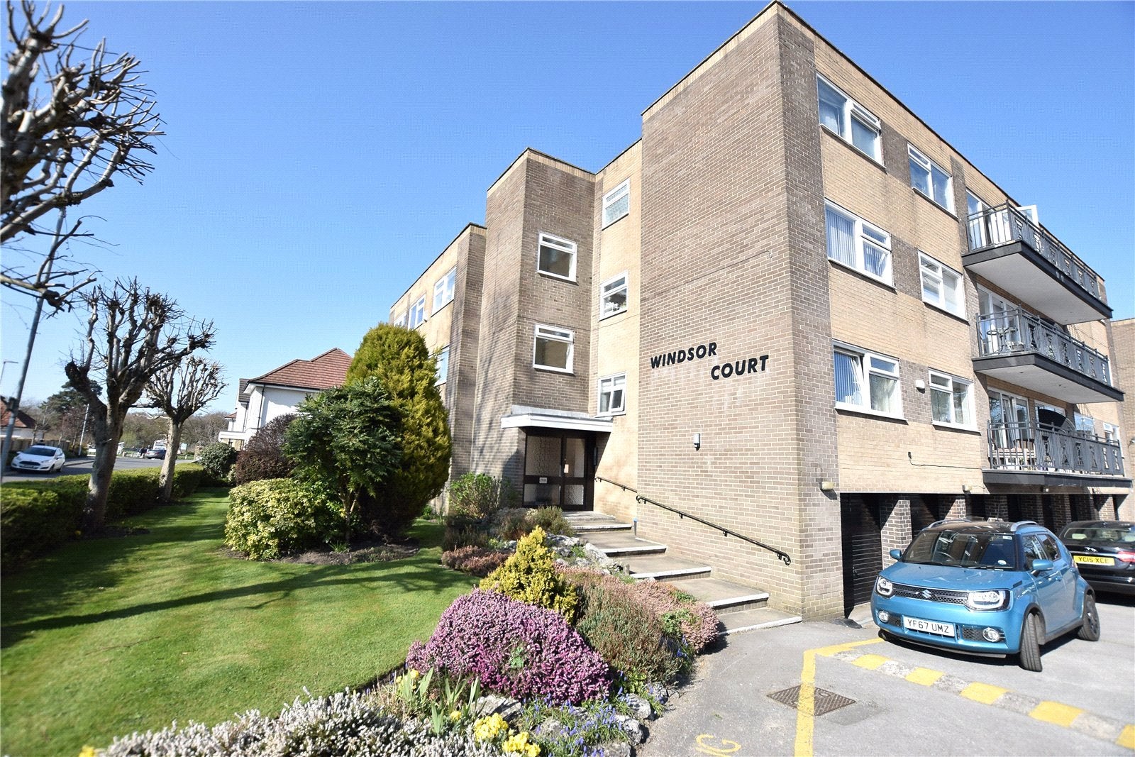 Flat Windsor Court in Leeds