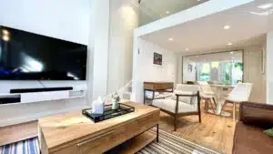 Flat Warwick Road in Greater London