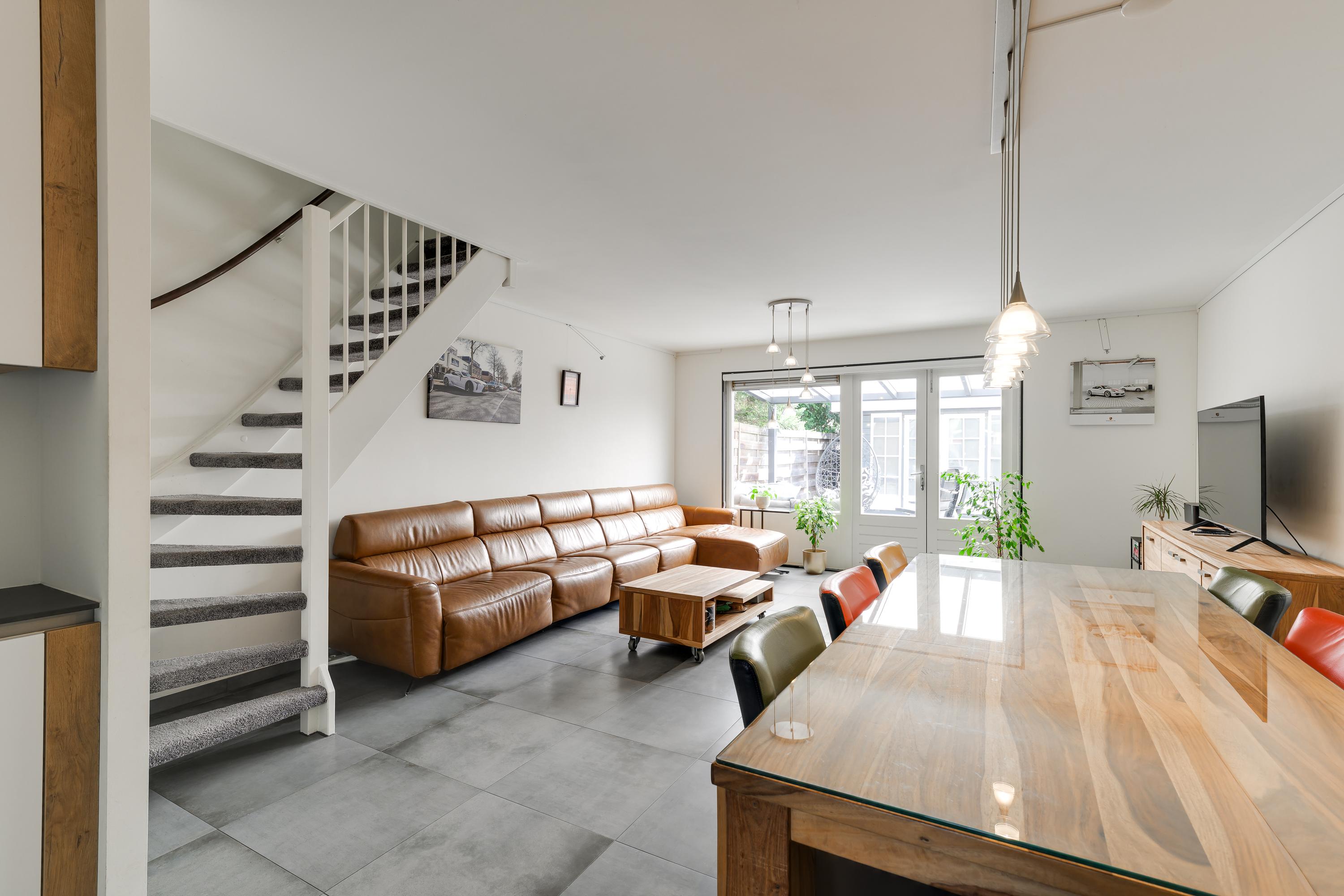 Tussenwoning te koop: Geel-groenlaan 96, Zoetermeer