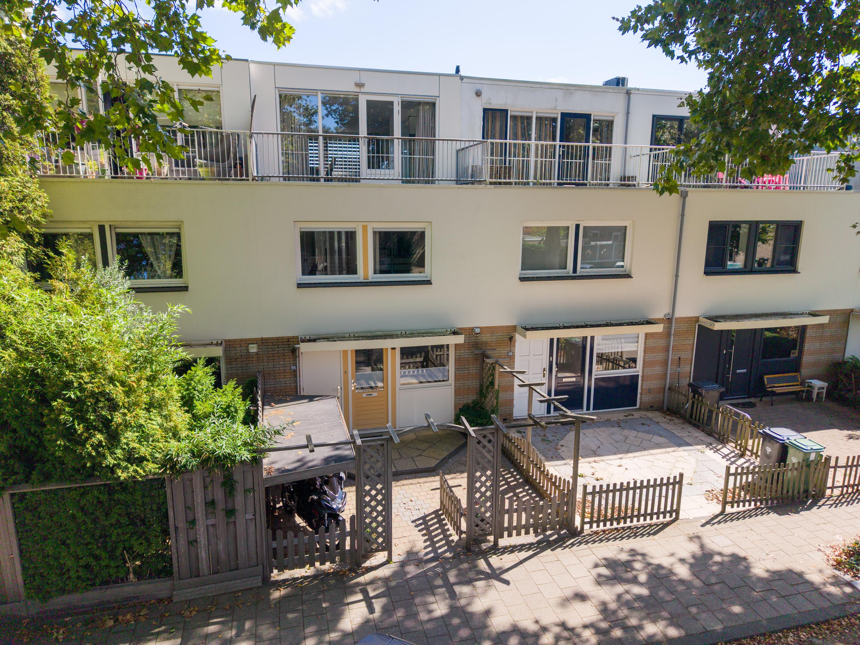 Huis Geel-groenlaan 96 in Zoetermeer