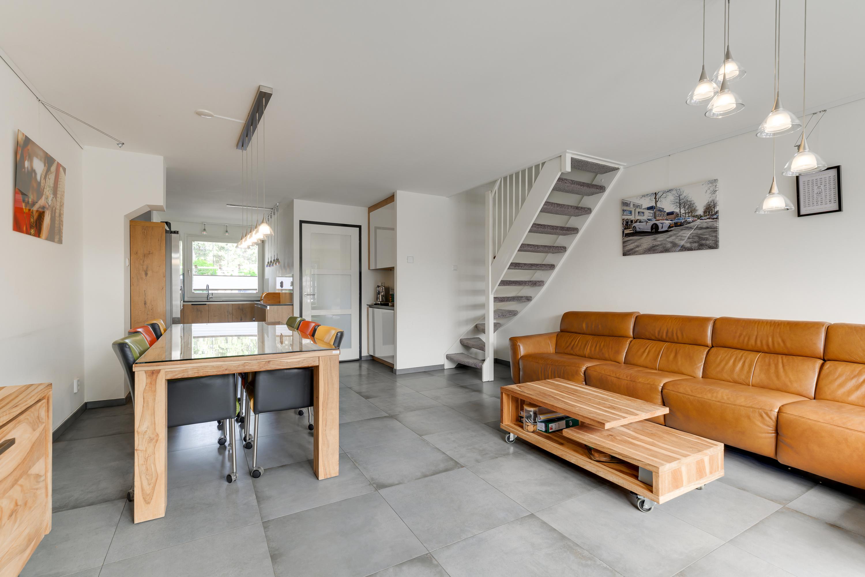 Tussenwoning te koop: Geel-groenlaan 96, Zoetermeer