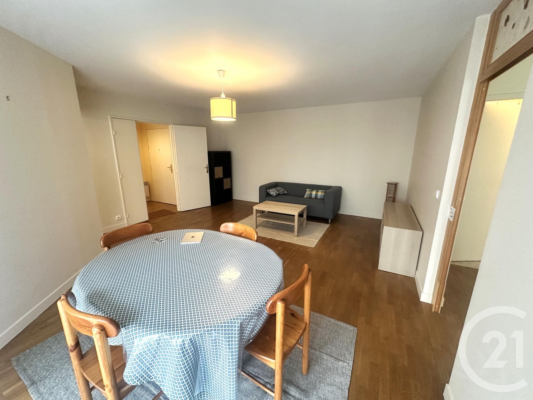 Appartement Rue des Terres au Curé à Paris