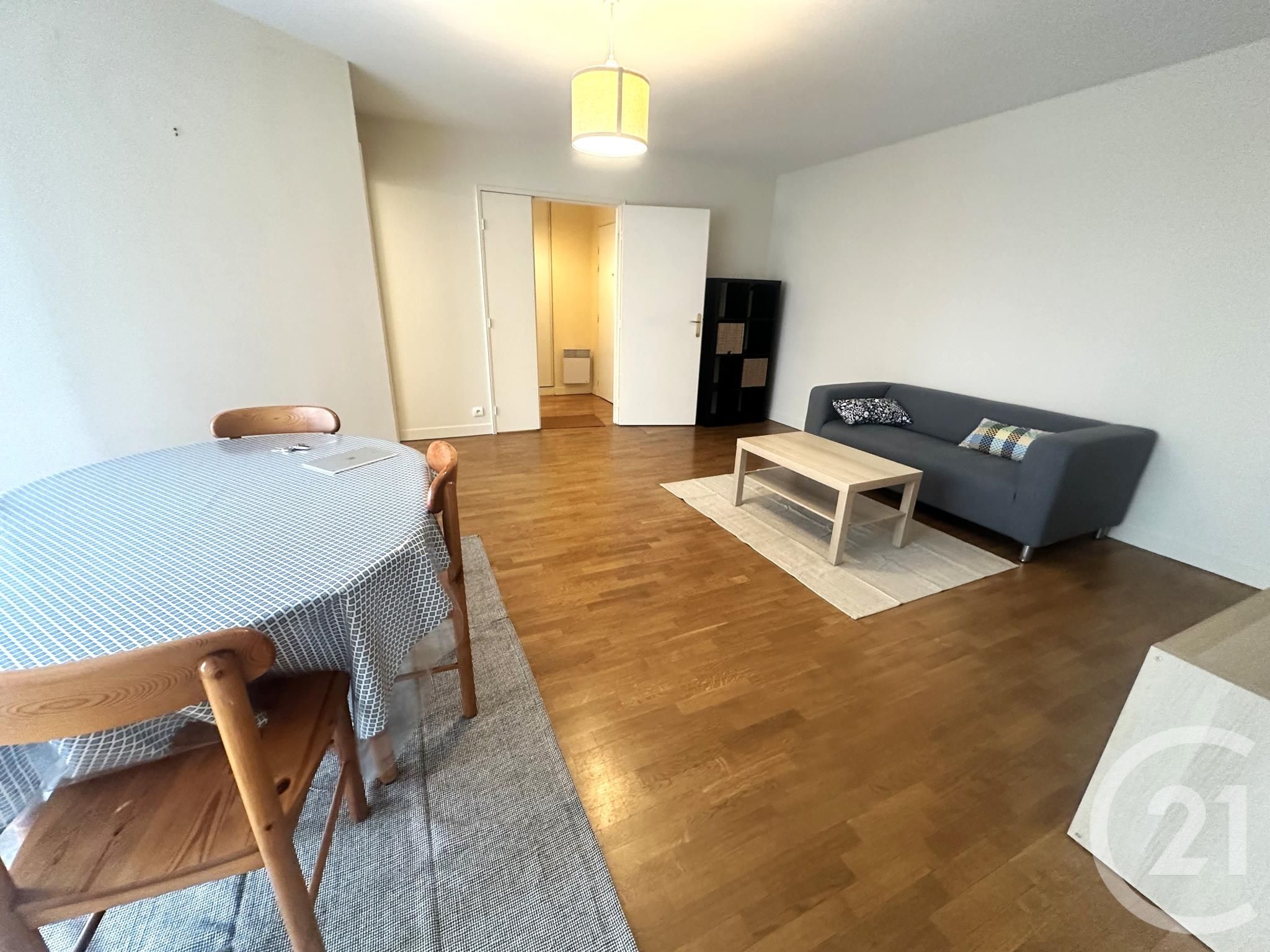 Appartement Rue des Terres au Curé à Paris