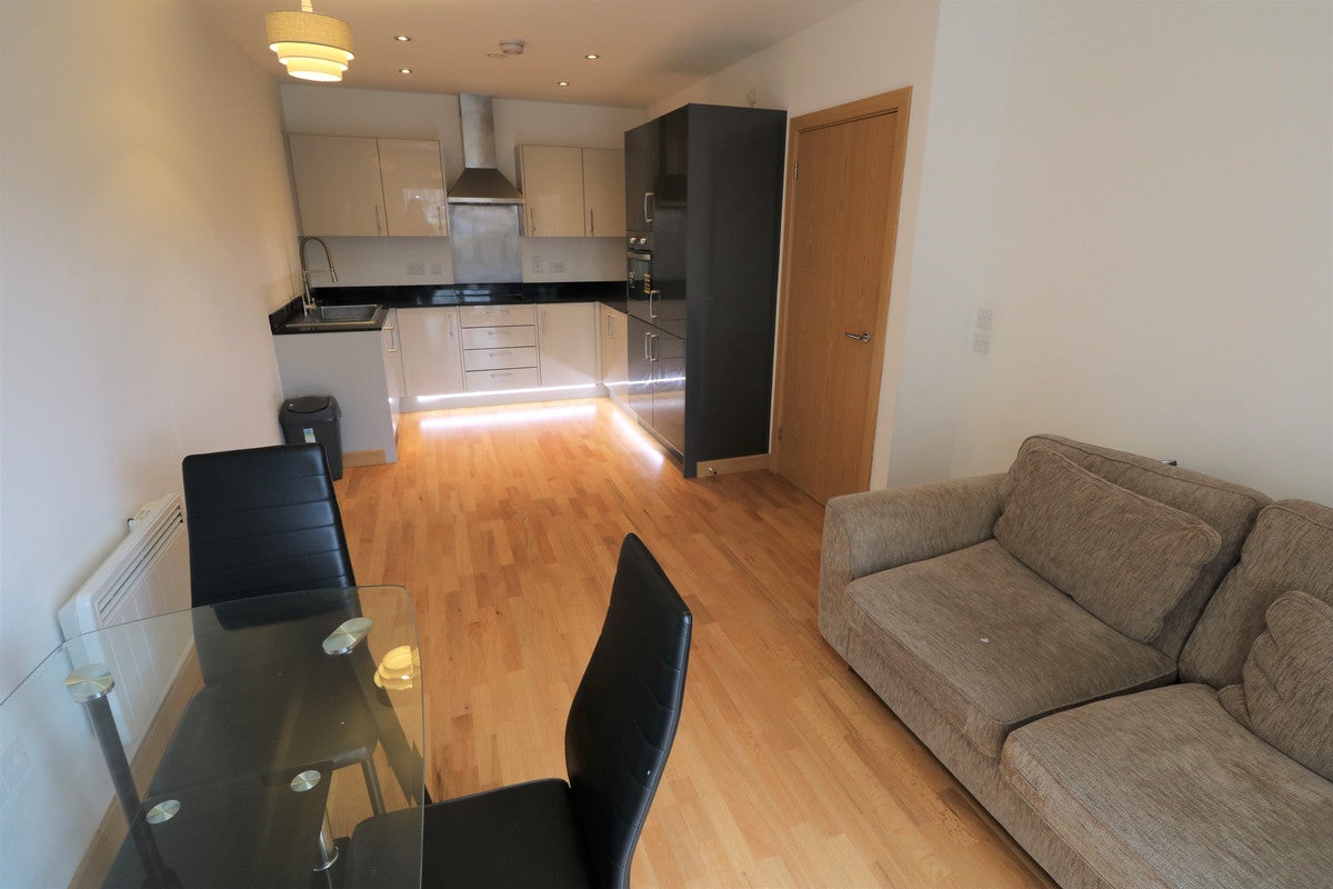 Flat Caelum Drive in Colchester