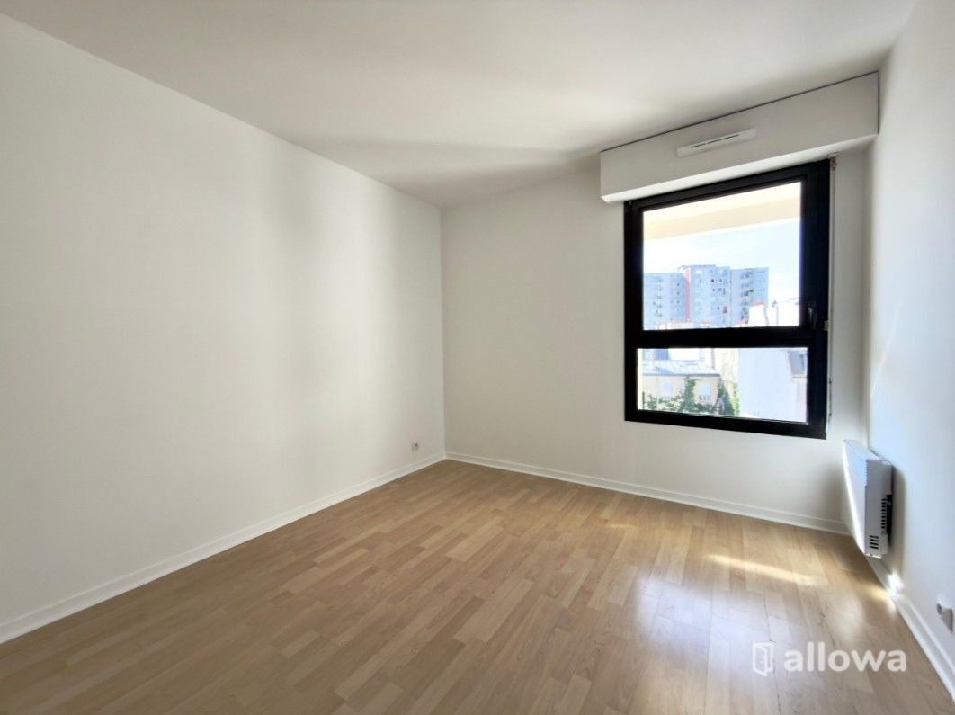 Appartement Quai de la Seine à Paris