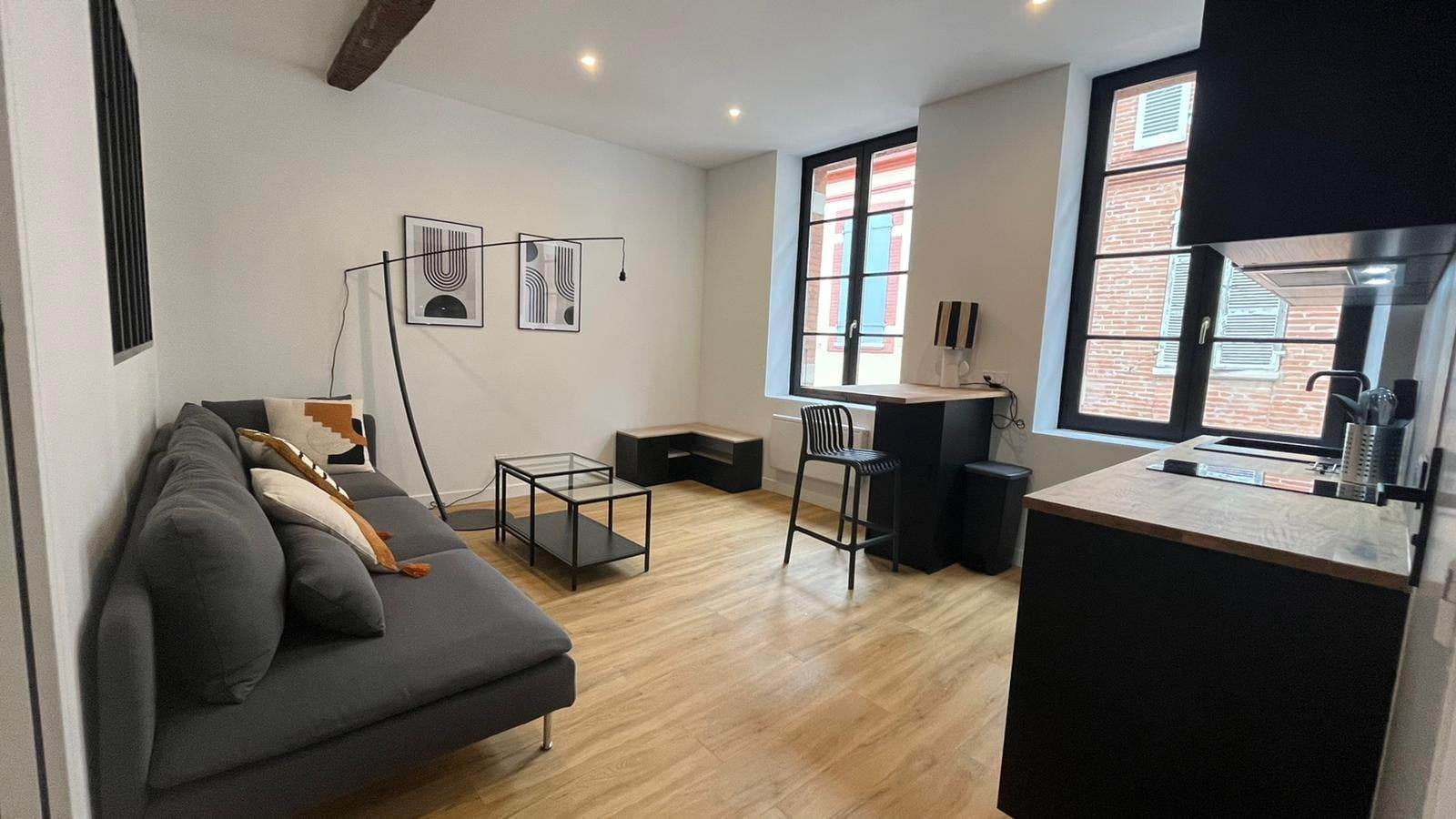 Flat Quai Lucien Lombard in Toulouse