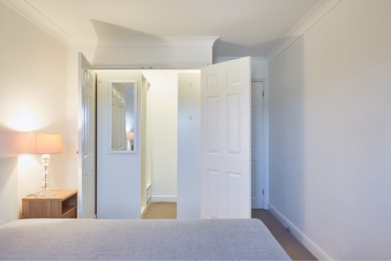 Room Lisle Close in Greater London