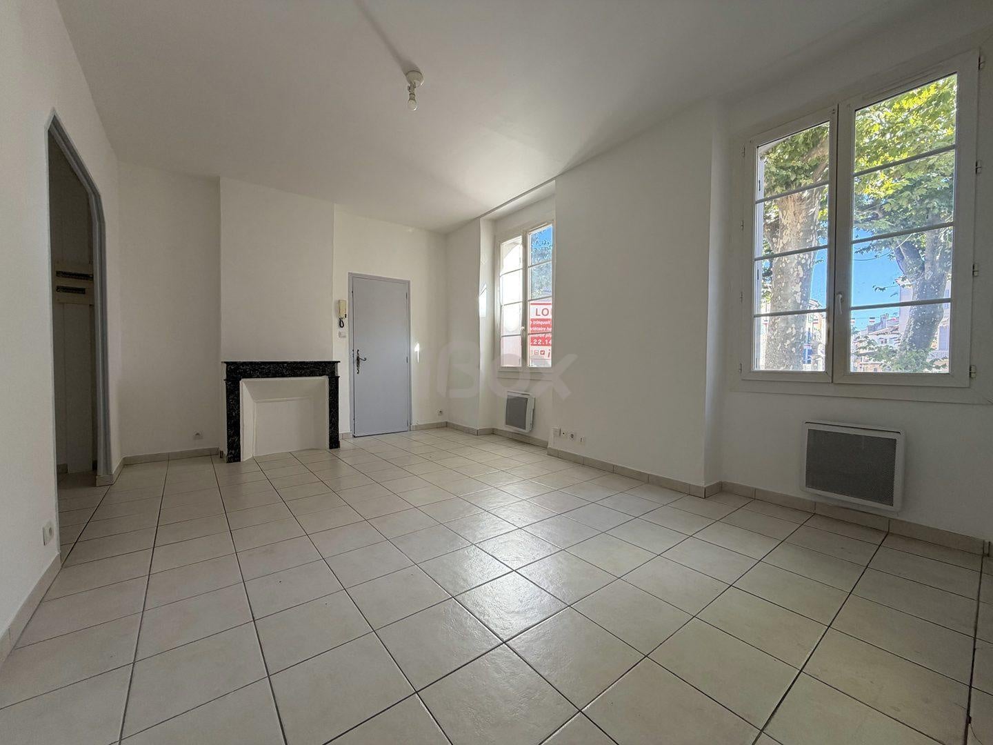 Appartement Place François Bernard à Cuers