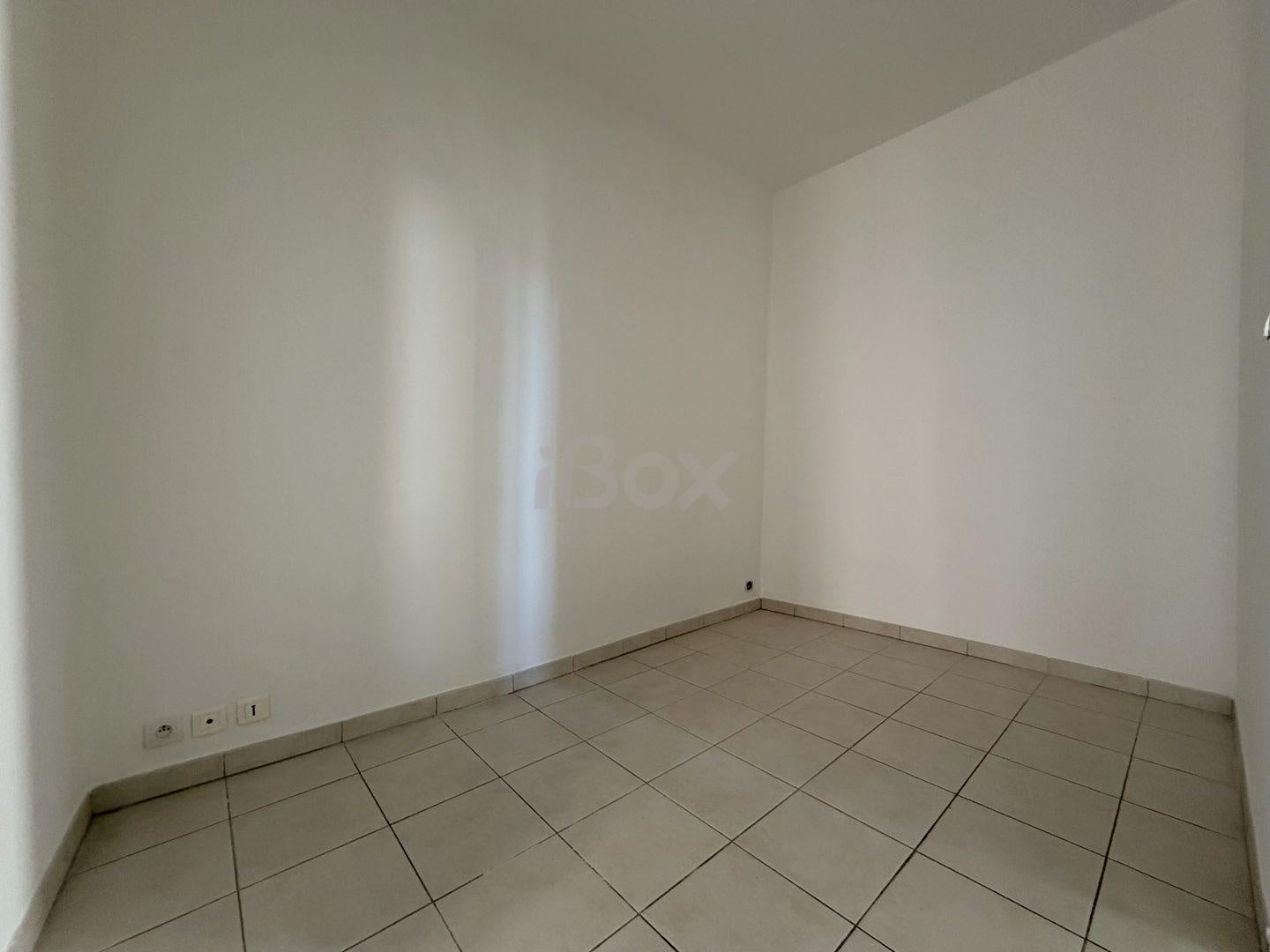 Appartement Place François Bernard à Cuers