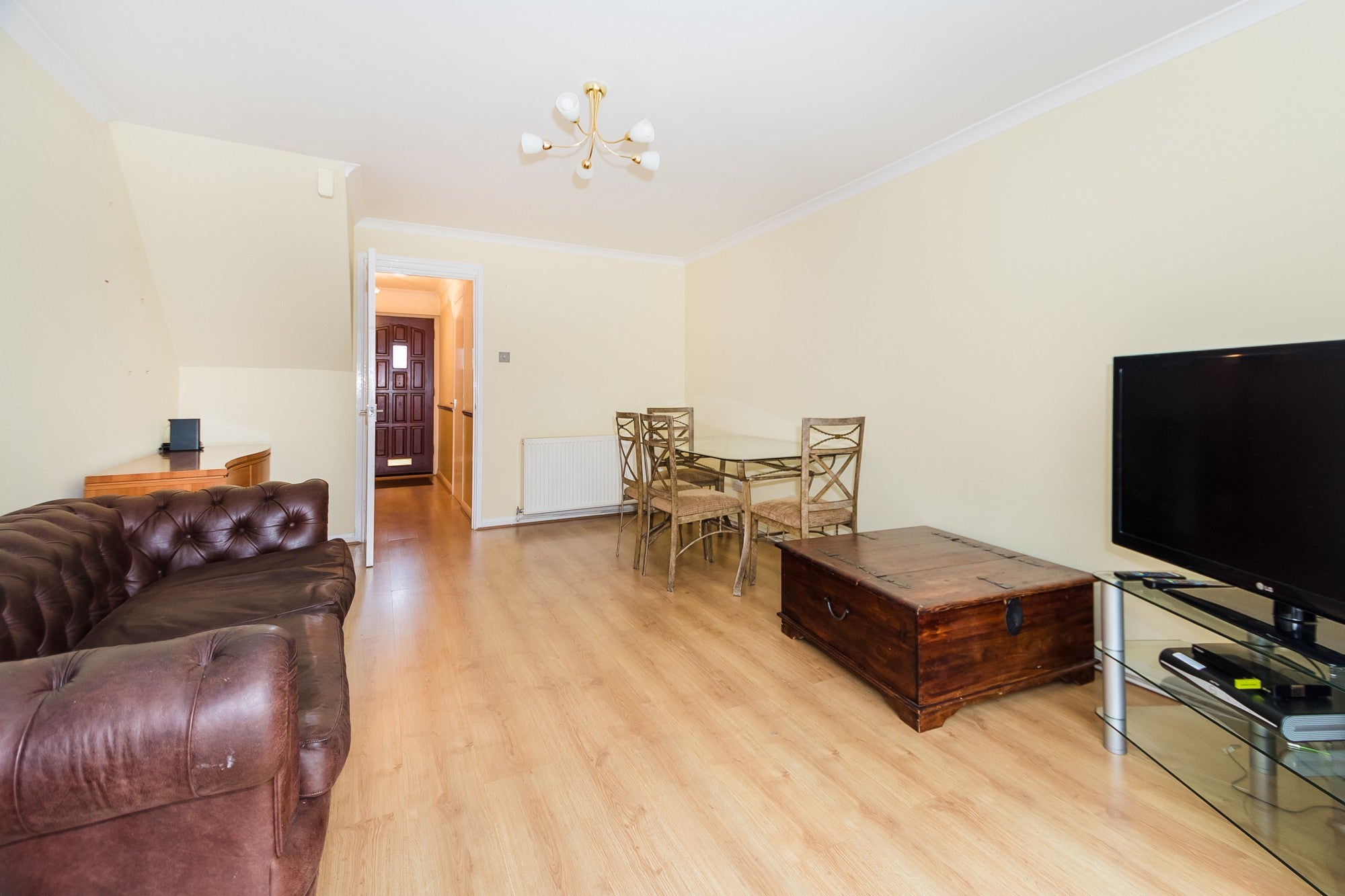 House Triandra Way in Greater London