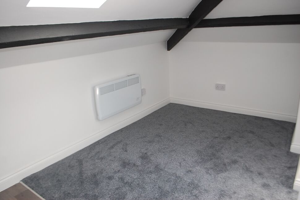 Flat Grey Street in Ashton-under-Lyne