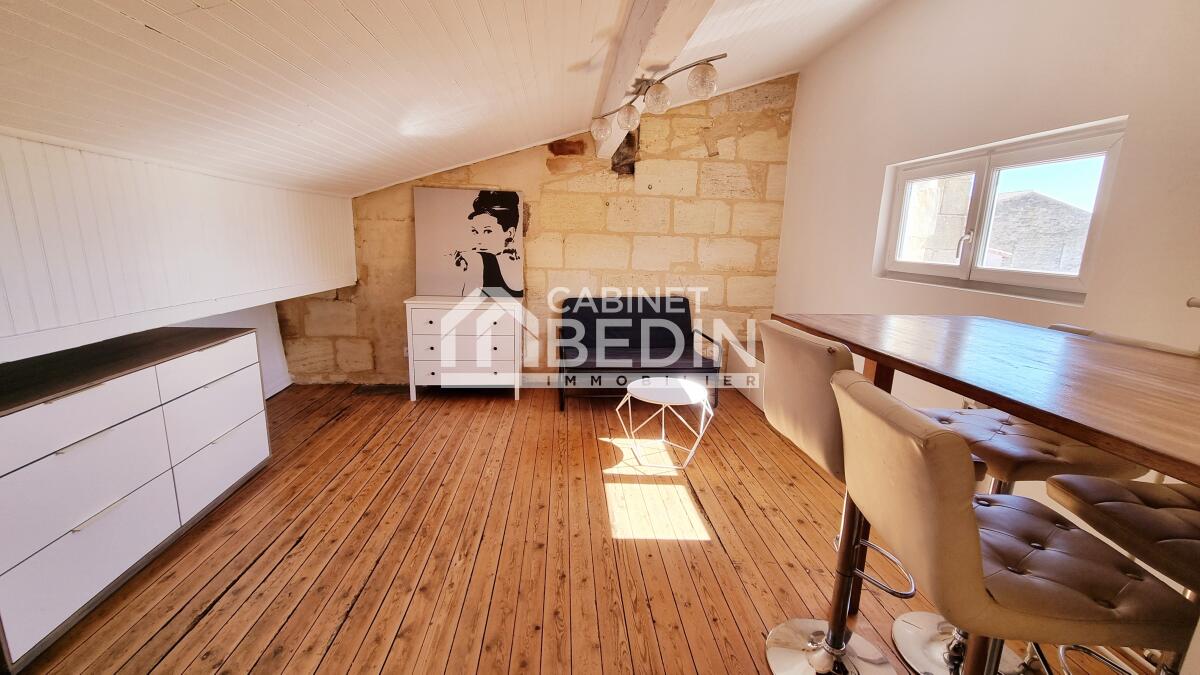 Flat Place Duburg in Bordeaux