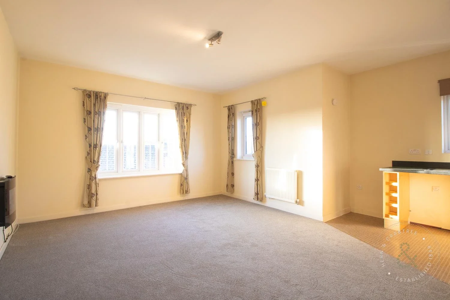 Flat Tasker Square in Cardiff