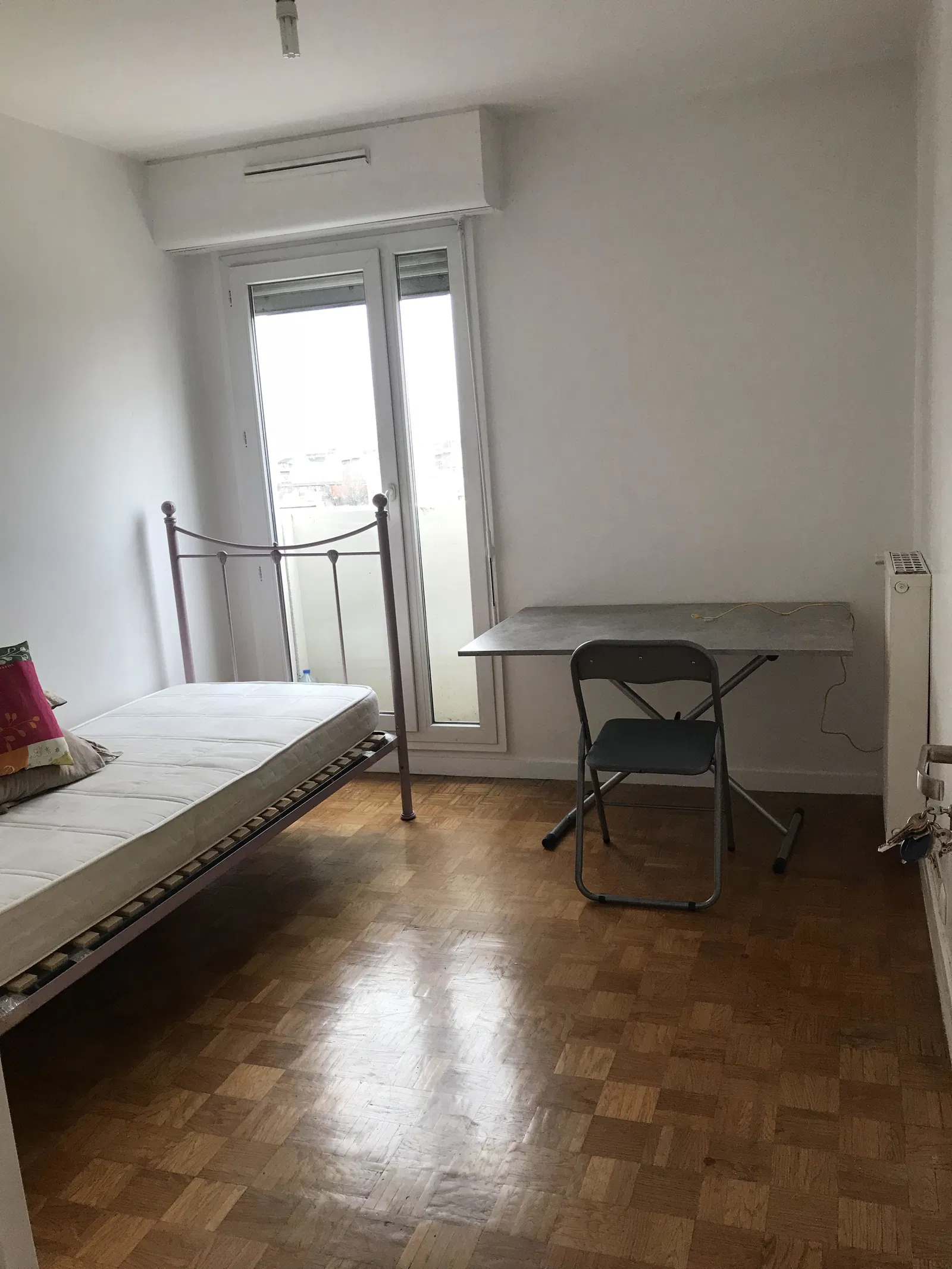 Room A 86 in Gennevilliers