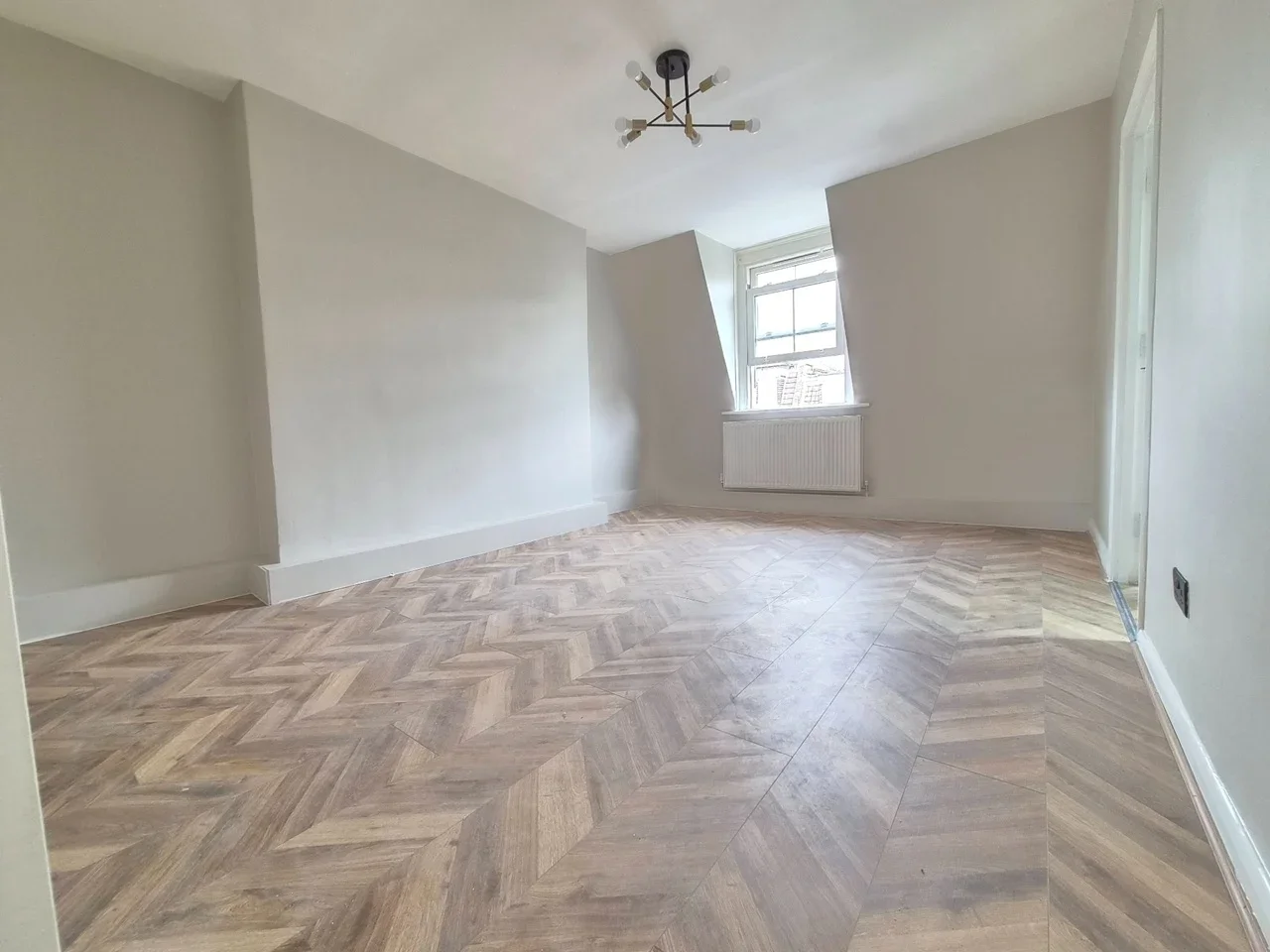 Flat St Julian's Road in Greater London
