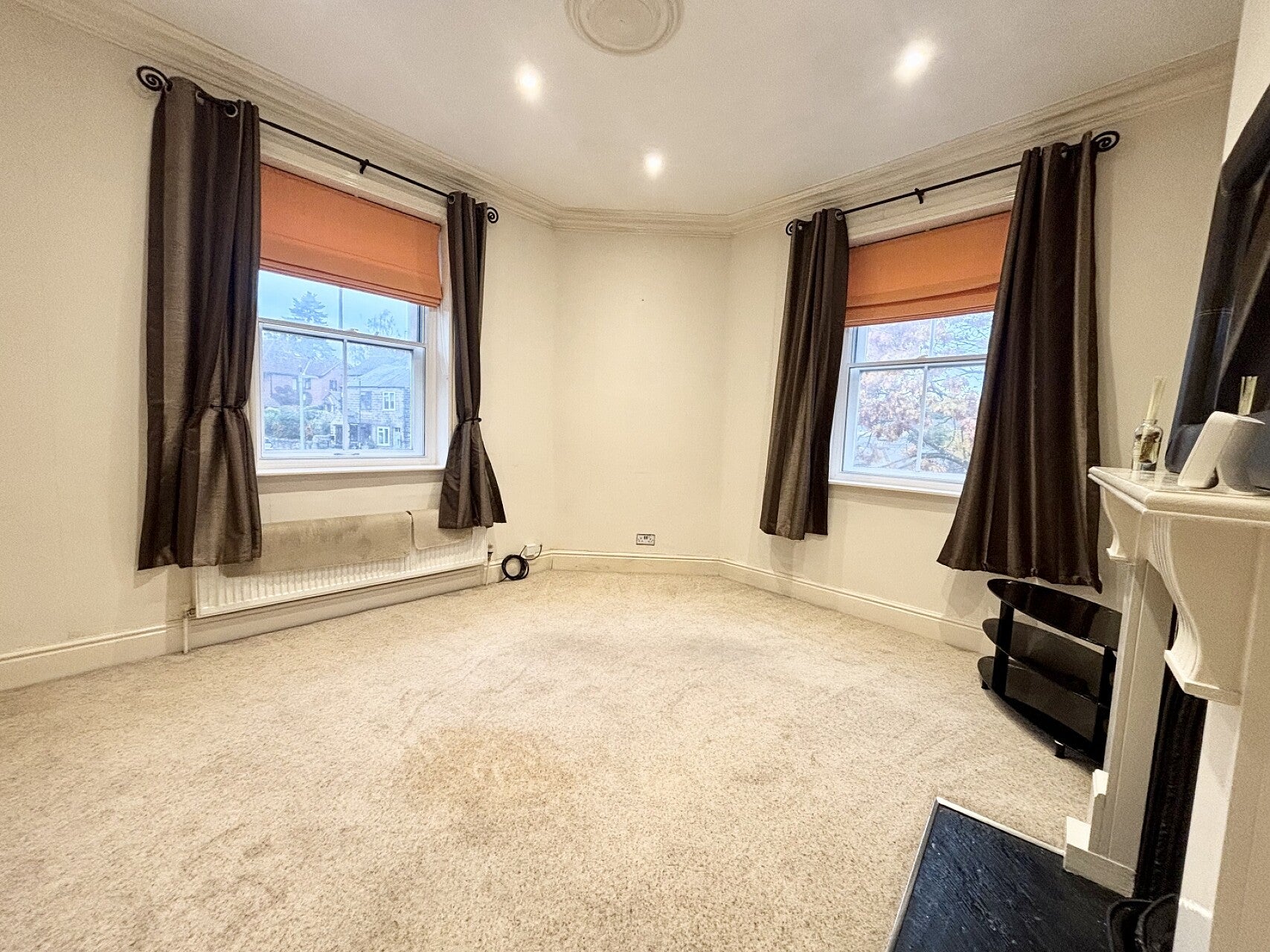 Flat Hallowes Lane in Dronfield