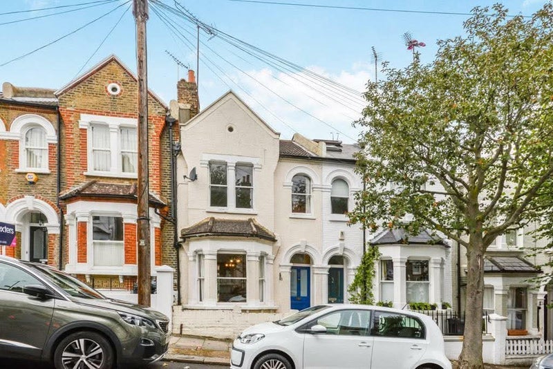 Room Glycena Road in Greater London