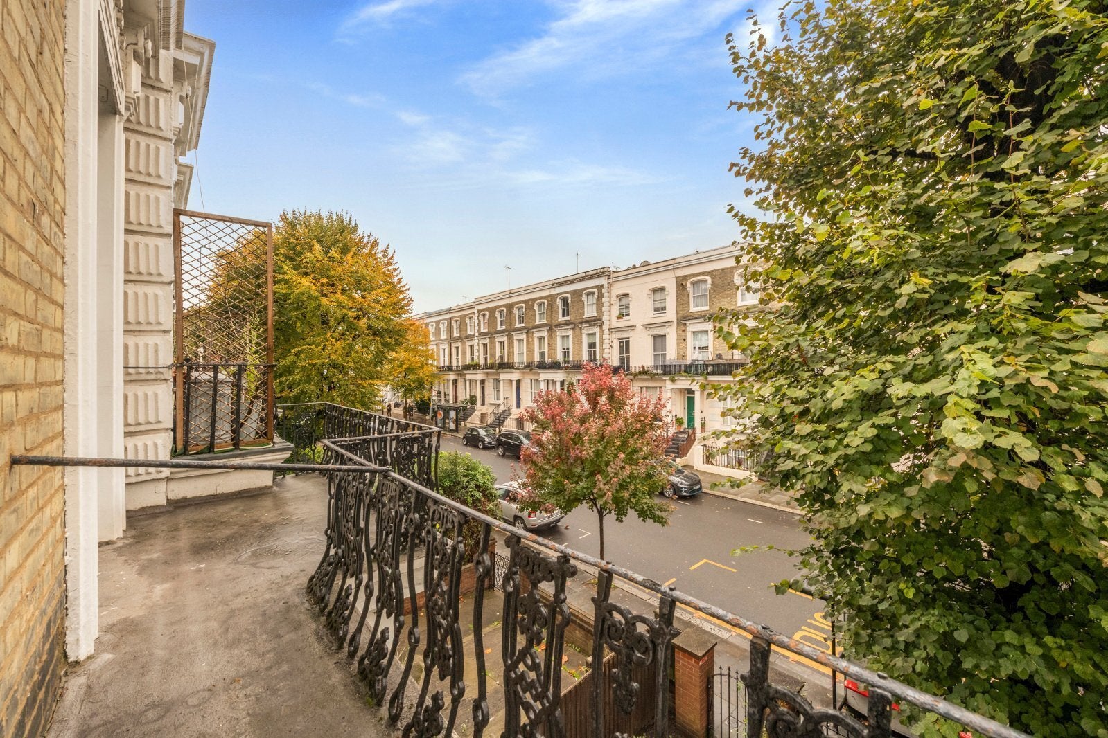 Flat Westbourne Park Road in Greater London