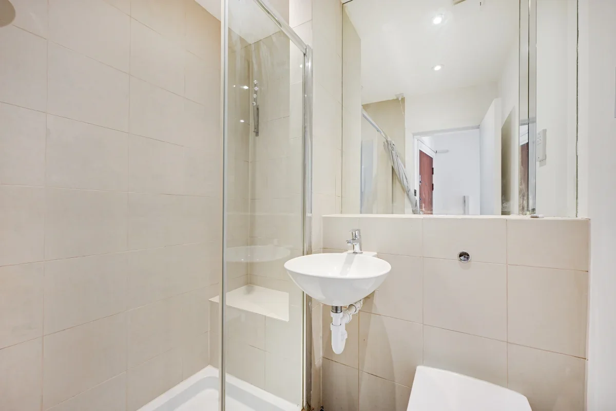 Flat Egerton Crescent in Greater London