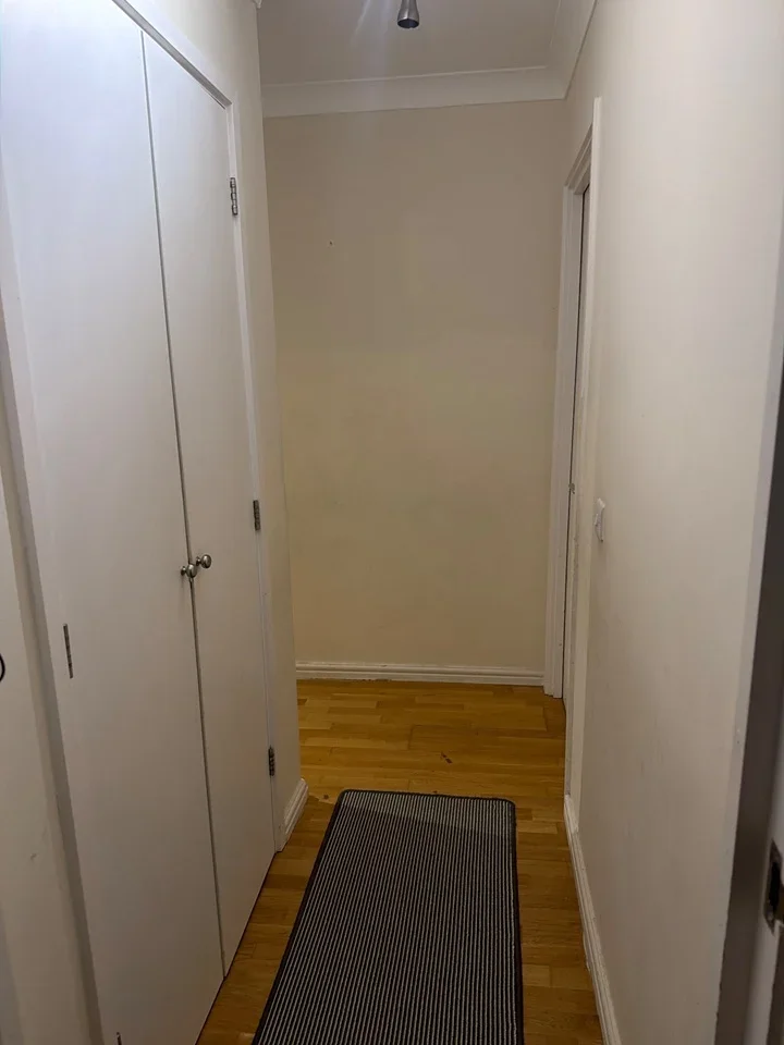 Flat Lansdowne Road in Greater London