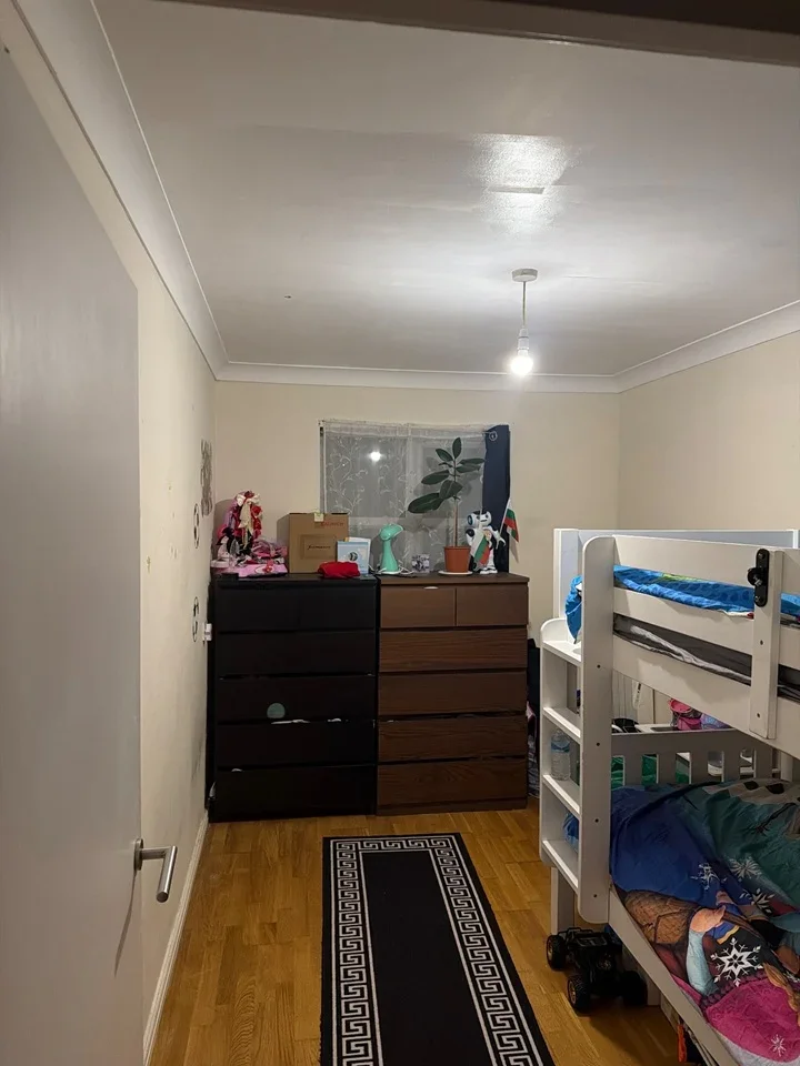 Flat Lansdowne Road in Greater London