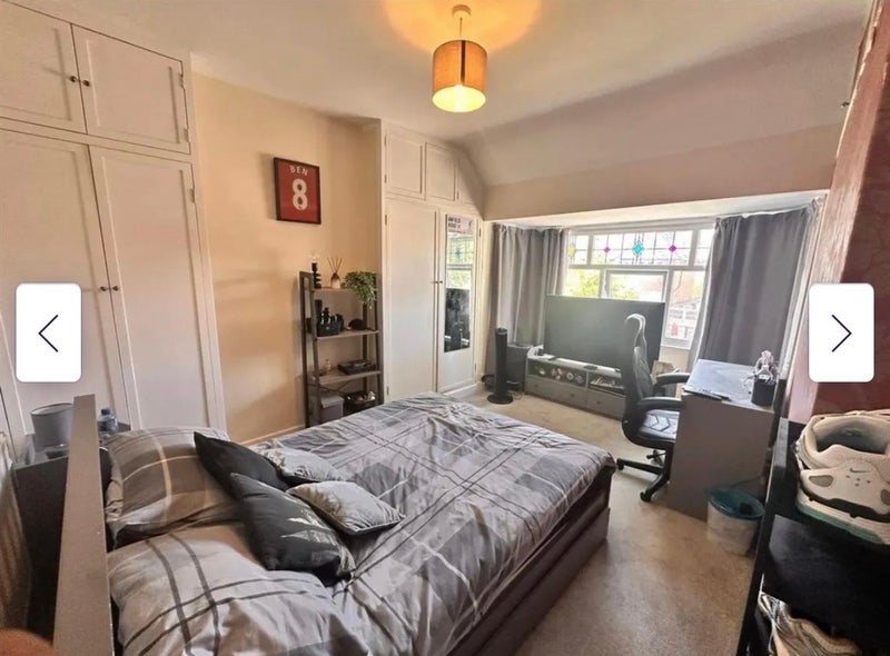 Room Beverley Court Road in Birmingham