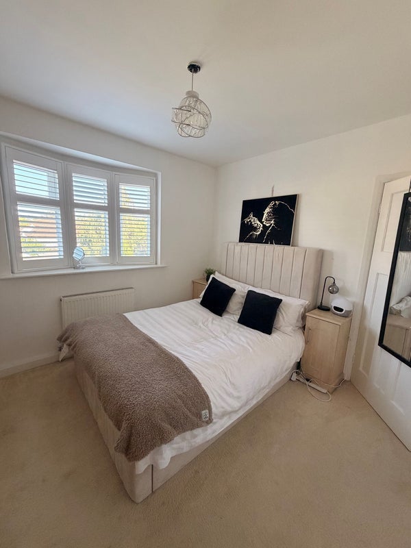 Room Pentland Avenue in Chelmsford