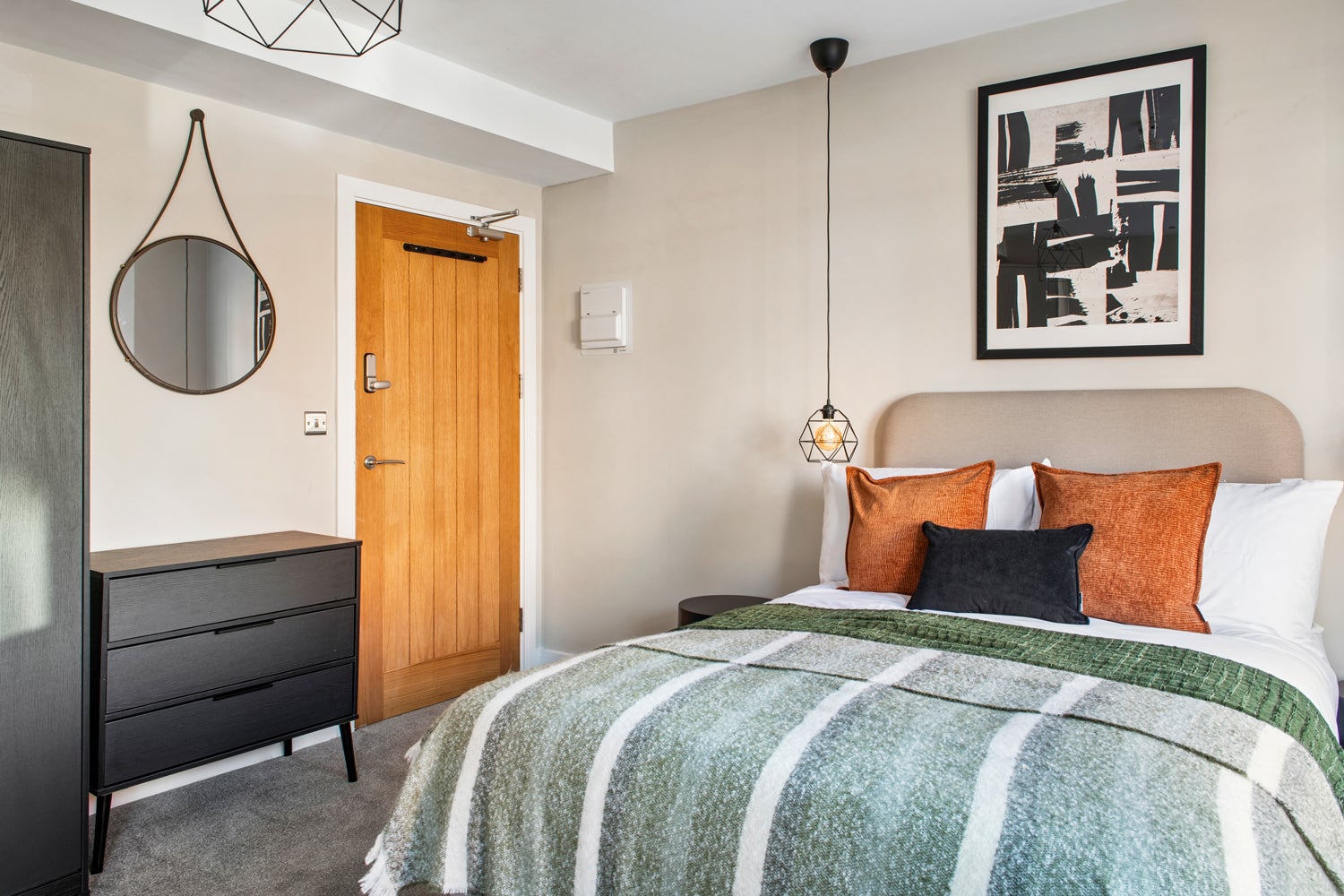 Room Hemlock Avenue in Nottingham