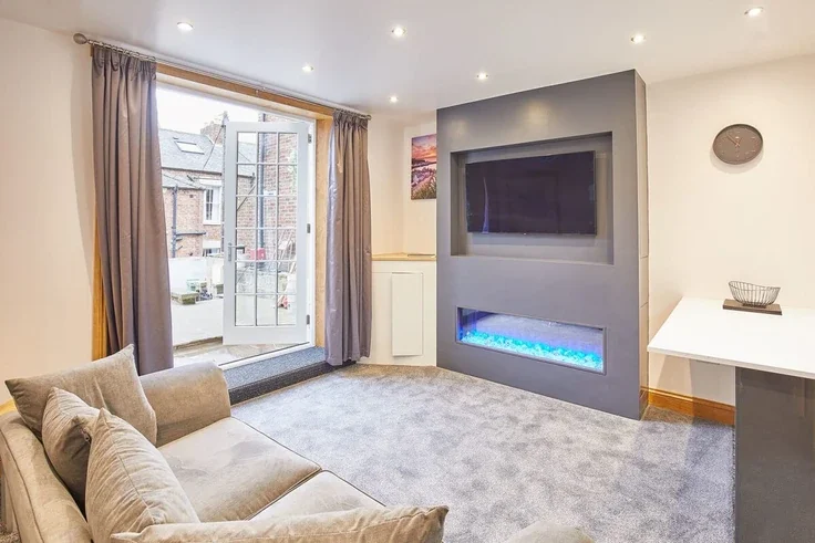Flat Victoria Place in Whitby