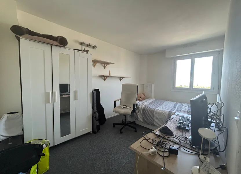 Flat Rue Jules Massenet in Tours