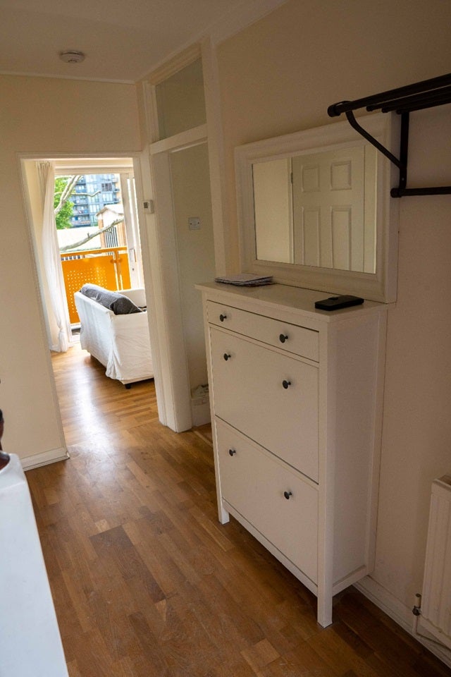 Room Southwark Park Road in Greater London