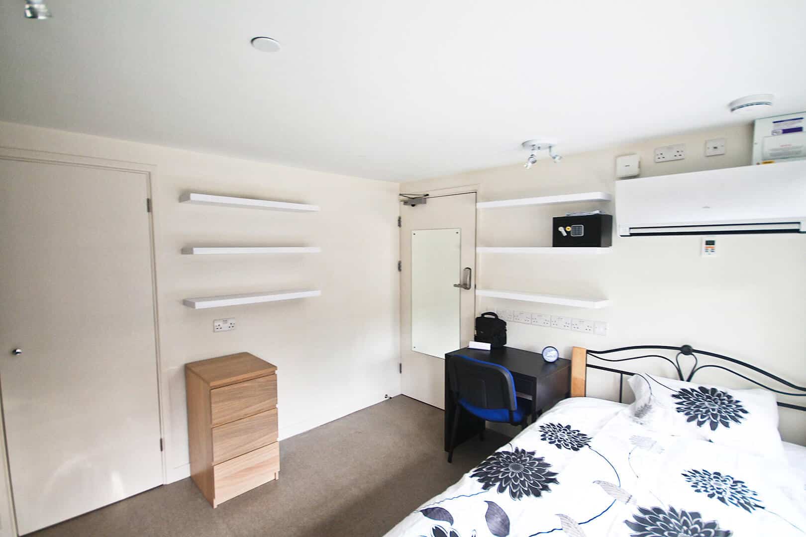 Flat Panton Street in Cambridge