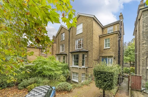 Flat St John's Park in Greater London