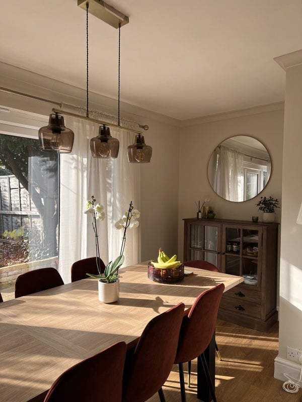 Room Hollington Road in Greater London