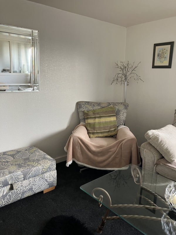 Room Kirkoswald Drive in Clydebank