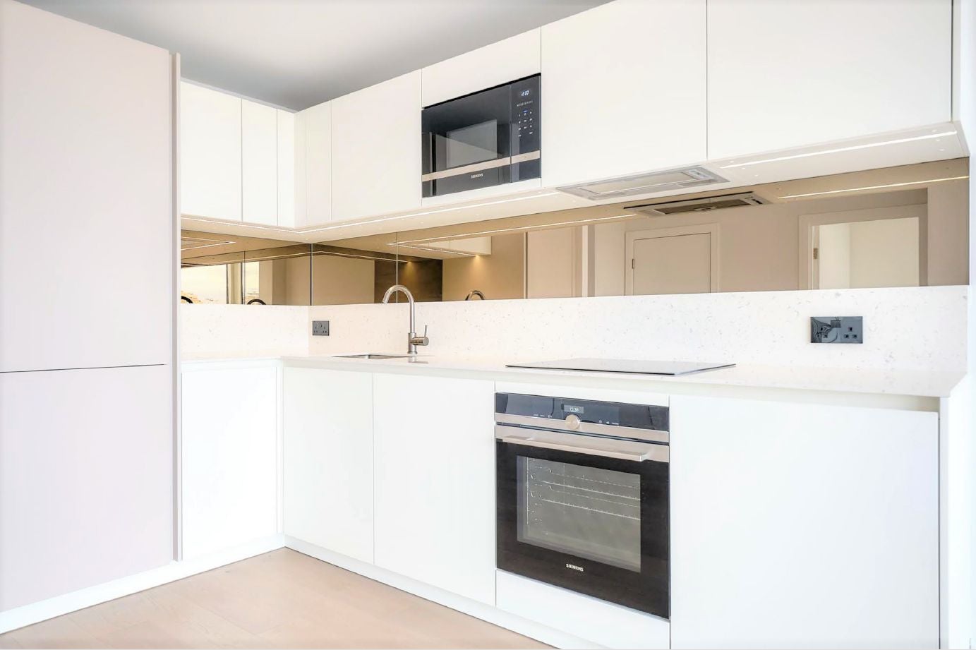 Flat Thurstan Street in Greater London