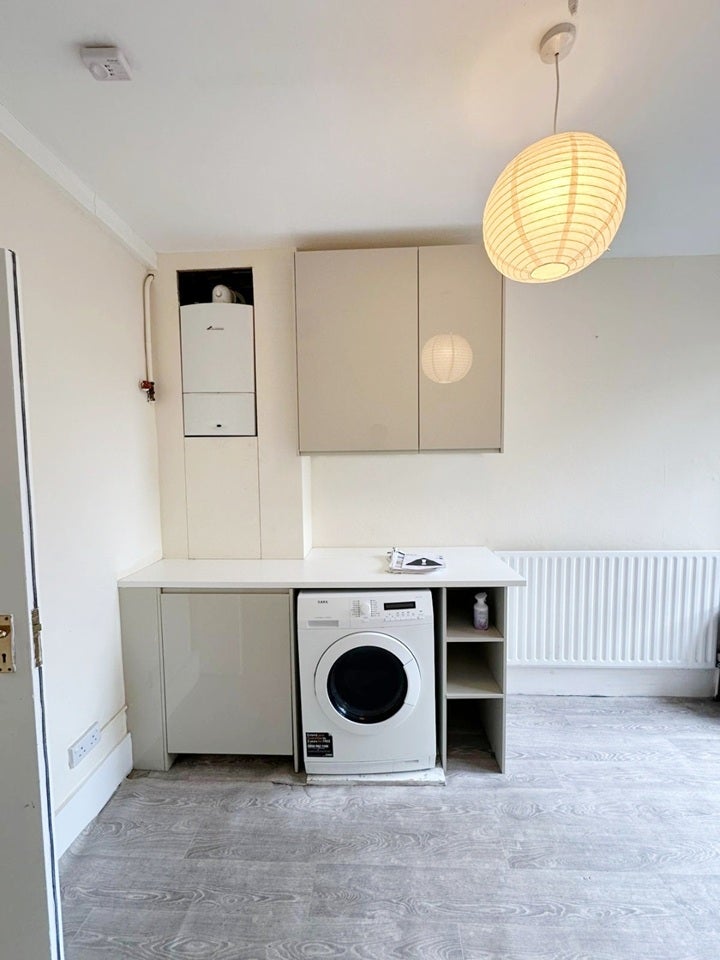 Room Osward Road in Greater London