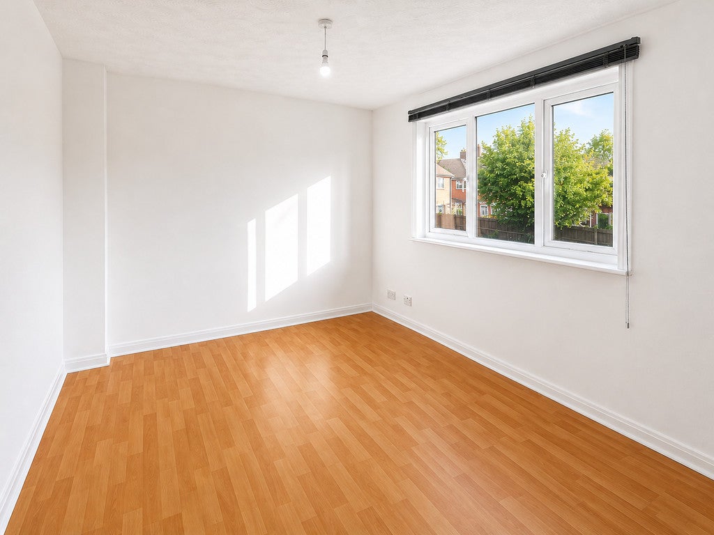 House Neatscourt Road in Greater London