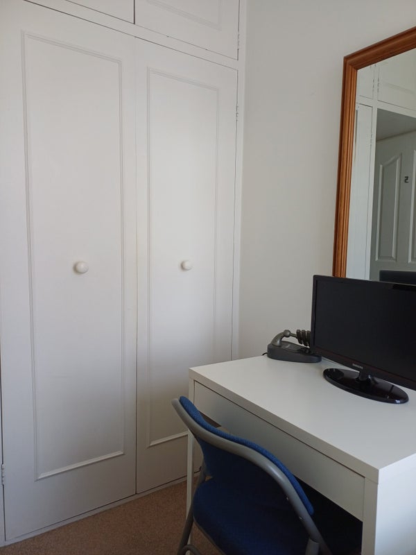 Room Chiswick Lane in Greater London