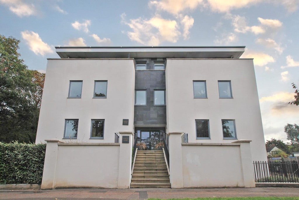 Flat North Hall Mews in Cheltenham