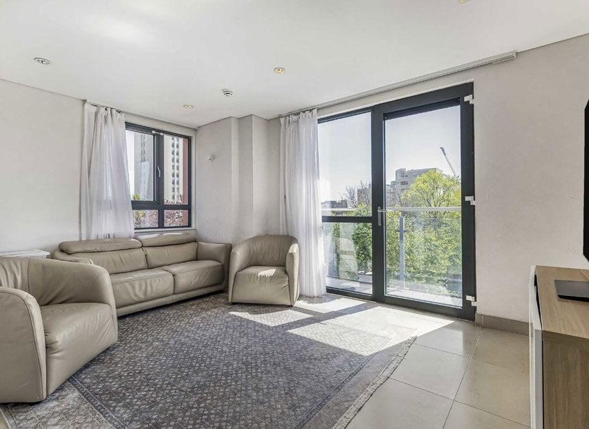 Flat Prince of Wales Road in Greater London