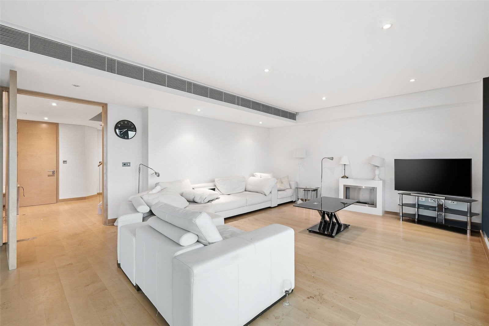 Flat Shad Thames in Greater London