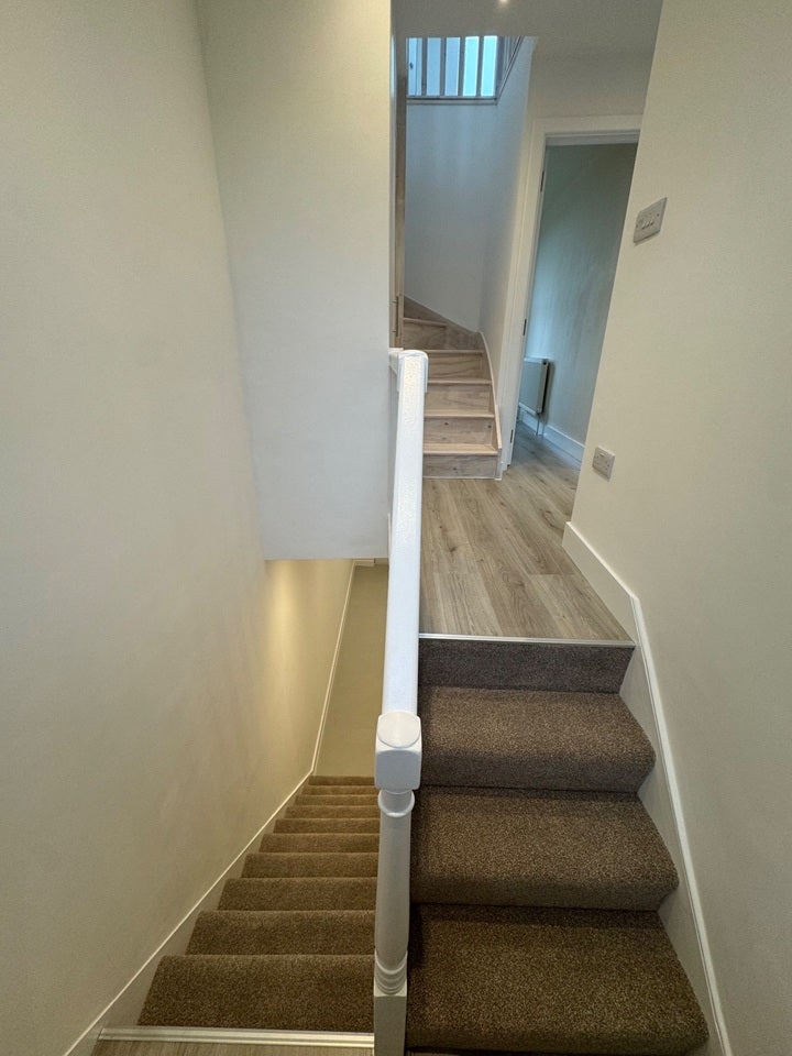 Flat Seaview Cottages in Folkestone and Hythe District